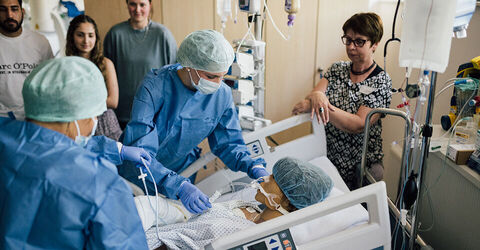 Ausbildungsberufe hautnah erleben: Das können Interessierte beim LebensIMPULS, der Berufsorientierungsmesse der KRH Akademie.