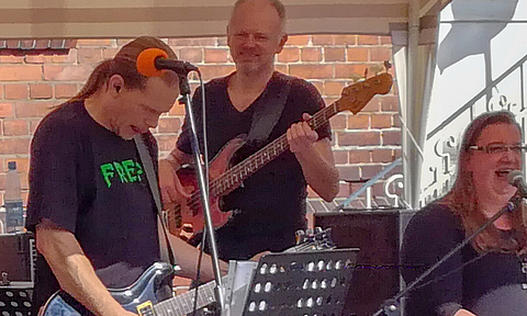 Die “h-Art-Times Band“ sorgte für die richtige Stimmung…