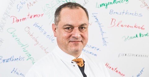 Onkologie-Experte, Chefarzt und Leiter des KRH Krebszentrums: PD Dr. Dr. Martin Müller.