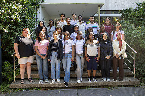 82 Personen sind Anfang August in die Pflegeausbildung an der KRH Akademie gestartet.