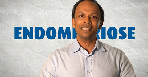 PD Dr. med. Sudip Kundu steht vor einer weißen Wnad, hinter ihm steht "Endometriose" in blau