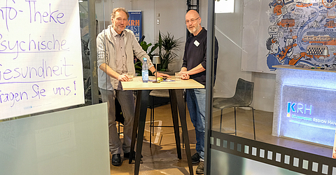 Psychiater stehen zur Beratung bereit im KRH POPUP Store