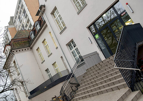 Mit dem Umzug der Geschäftsführung ändert sich auch der Firmensitz.