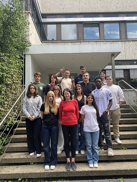 Kurs 08.25.2 mit Kursleitung Johanna Schwedhelm (hinten rechts).