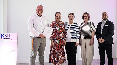 Das KRH erhält die "Niedersächsische Auszeichnung für besonders verlässliche Ausbildung" vom Niedersächsischen Kultusministerium