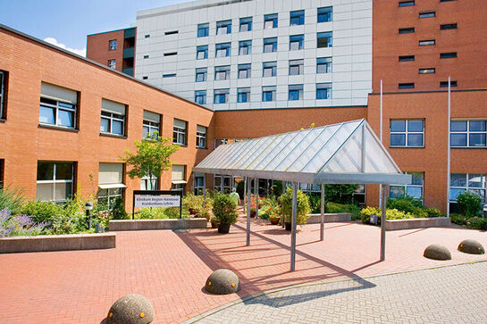 Außenansicht des KRH Klinikums Lehrte