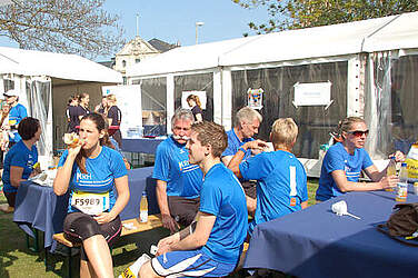 Come together im Runners Village