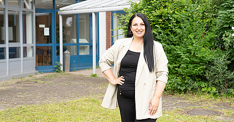 Dank der kompetenten Arbeit des Teams der Intensivstation überlebte sie: Lidia I. vor dem KRH Klinikum Agnes Karll Laatzen.