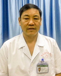 Liang Yunbiao, Oberarzt der Klinik für Rehabilitation im Volkskrankenhaus Lu’an